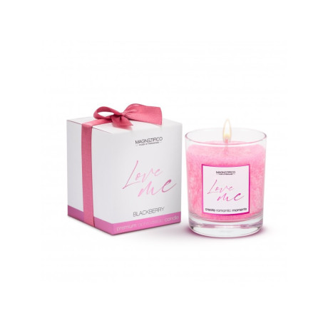 Magnetifico AFRODIZIAKÁLNÍ SVÍČKA LOVE ME - BLACKBERRY